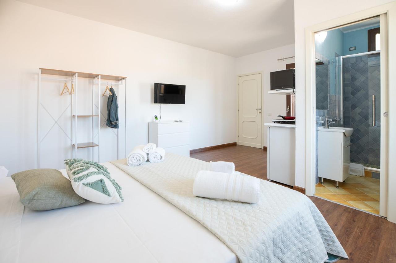 La Magnolia Rooms Olbia Ngoại thất bức ảnh